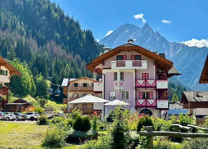 B&B Cèsa Planber Mountain View BIKE FRIENDLY Canazei
