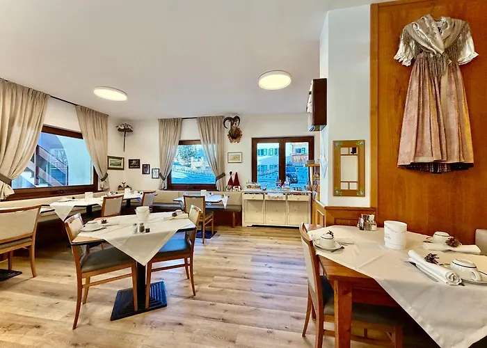 B&B Cèsa Planber Mountain View BIKE FRIENDLY Canazei